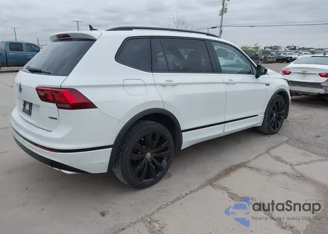 2021 Volkswagen Tiguan 2.0T Se/2.0T Se R-Line Black/2.0T Sel z USA, uszkodzony, nr VIN 3VV2B7AX8MM083365